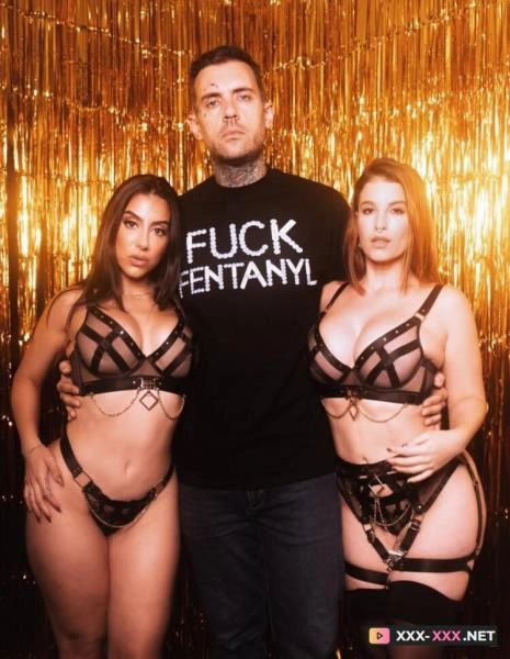 La Sirena aka LaSirena69, La Sirena69, Lena The Plug - Threesome From PlugTalk [FullHD 1080p] 1.8 GB
